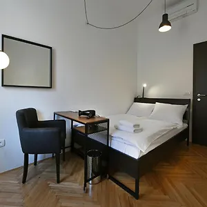 Hotel Atik, Lublana