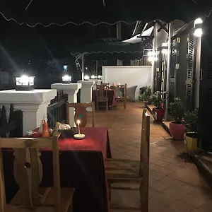 https://sakaodeuan-hotel.hotelsluangprabang.com
